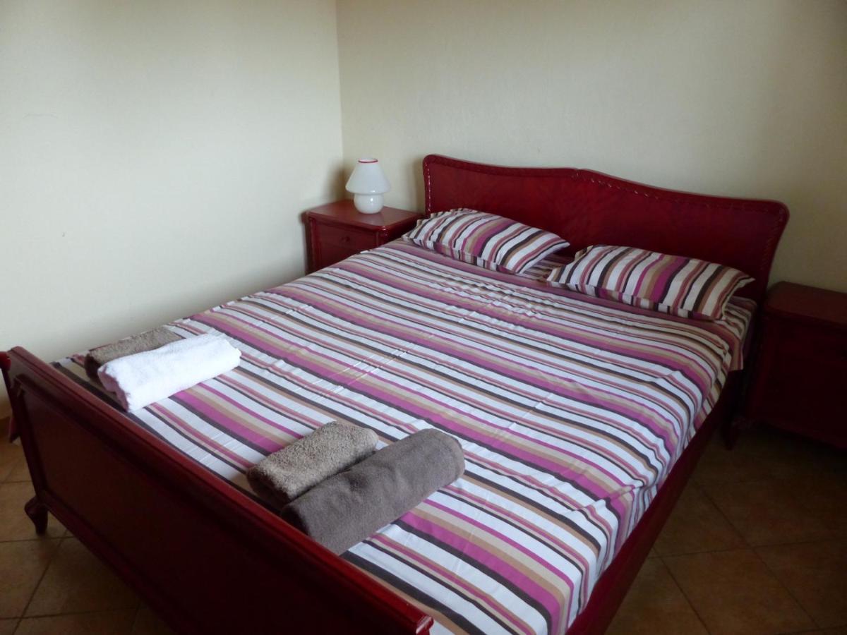 Makis Nest Apart-Hotel Вурвуру Екстериор снимка