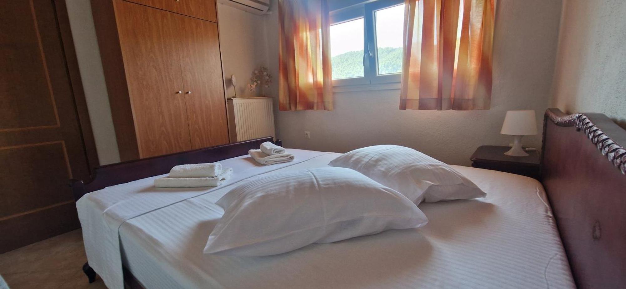Makis Nest Apart-Hotel Вурвуру Екстериор снимка