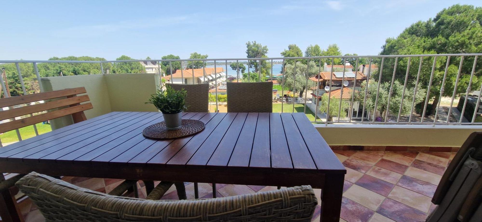 Makis Nest Apart-Hotel Вурвуру Екстериор снимка